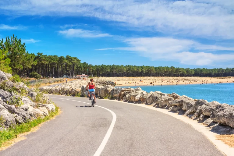 Balade à Vélo à Royan près du camping en Charente-Maritime.